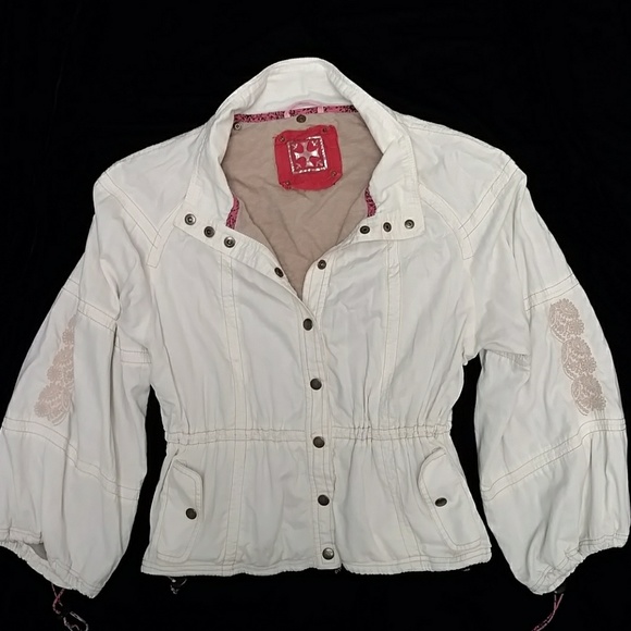 Free People Jackets & Blazers - Free People embroidered jacket